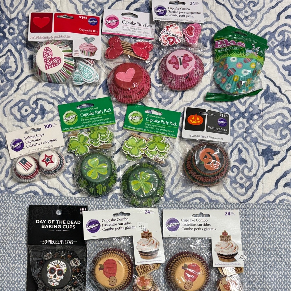 Cupcake Liners Bundle- Assorted Holidays